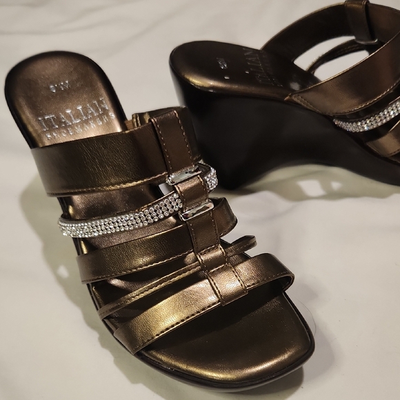 Italian Shoemakers Shoes - Italian Shoemakers | Metallic Bronze Wedges Sz 8.5